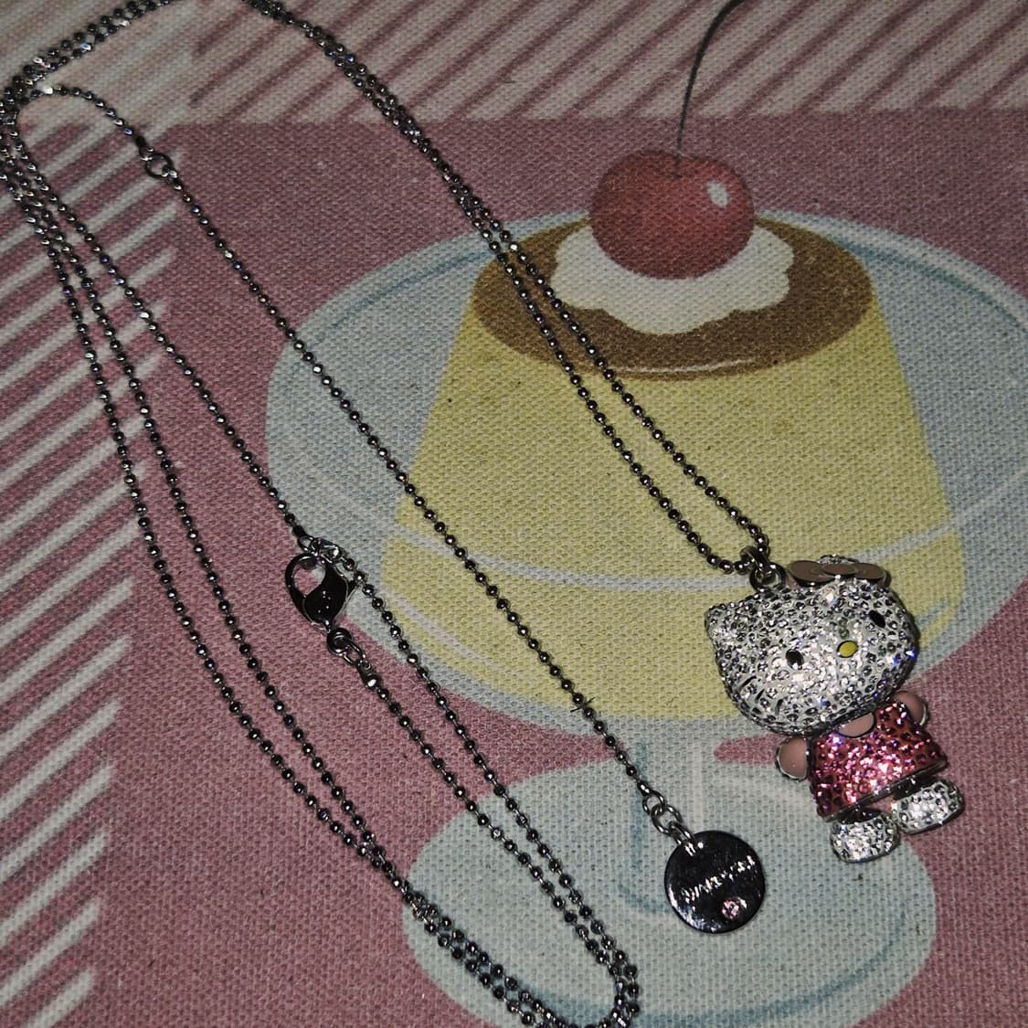 11s 한정 키티 x 스와로브스키 파베 인형 목걸이 상품이미지3