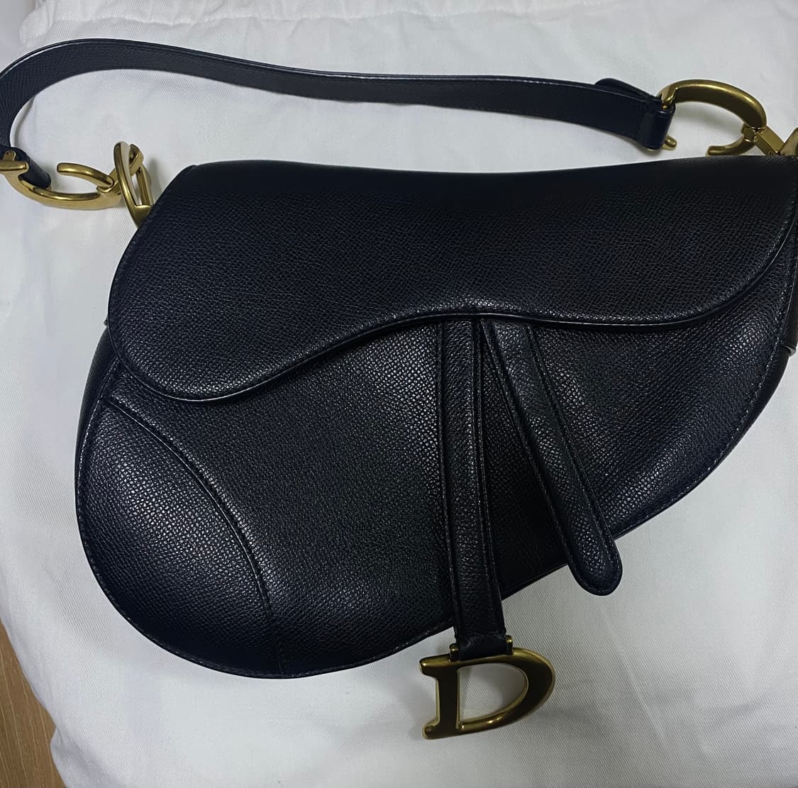 디올 새들백 미듐 상품이미지2