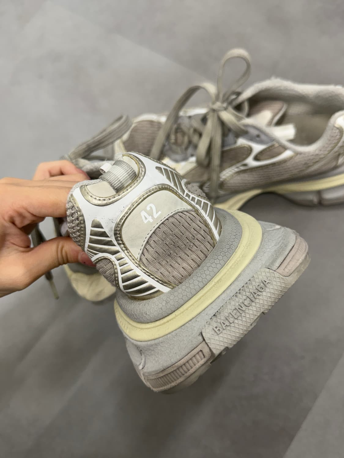발렌시아가 3xl 42 에그쉘 상품이미지5
