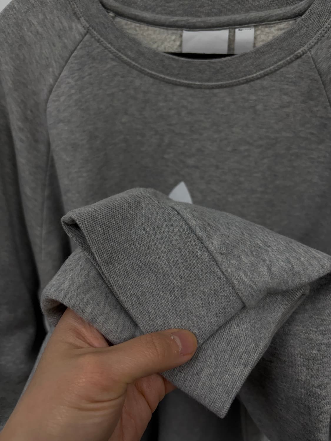 아디다스 맨투맨 상품이미지3