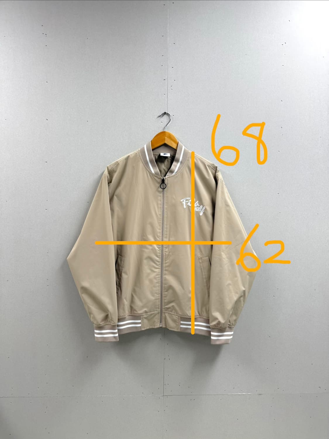 남성 105 / 휠라 골프 블루종 점퍼 베이지 상품이미지2