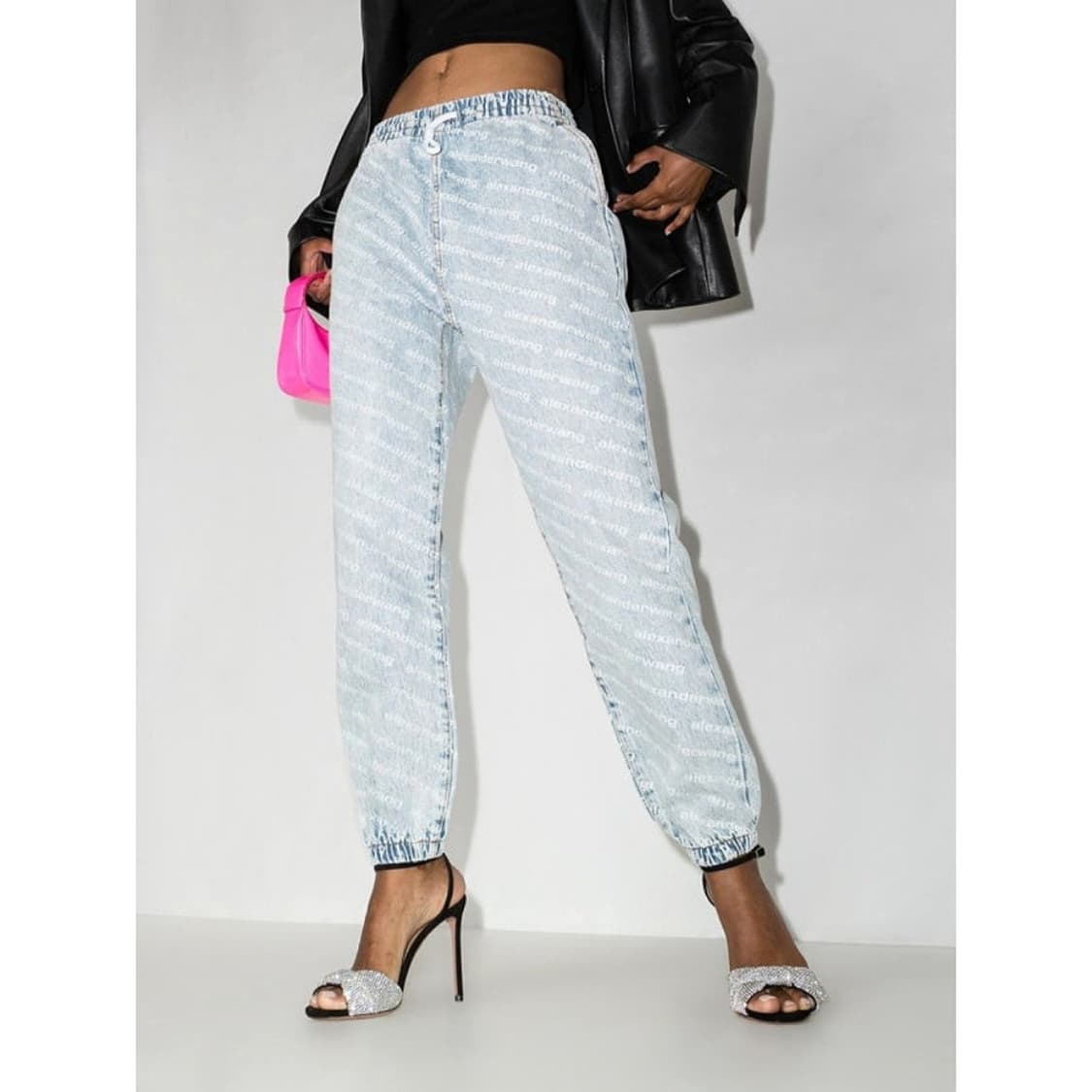 알렉산더왕 로고 패턴 데님 조거 팬츠 상품이미지1