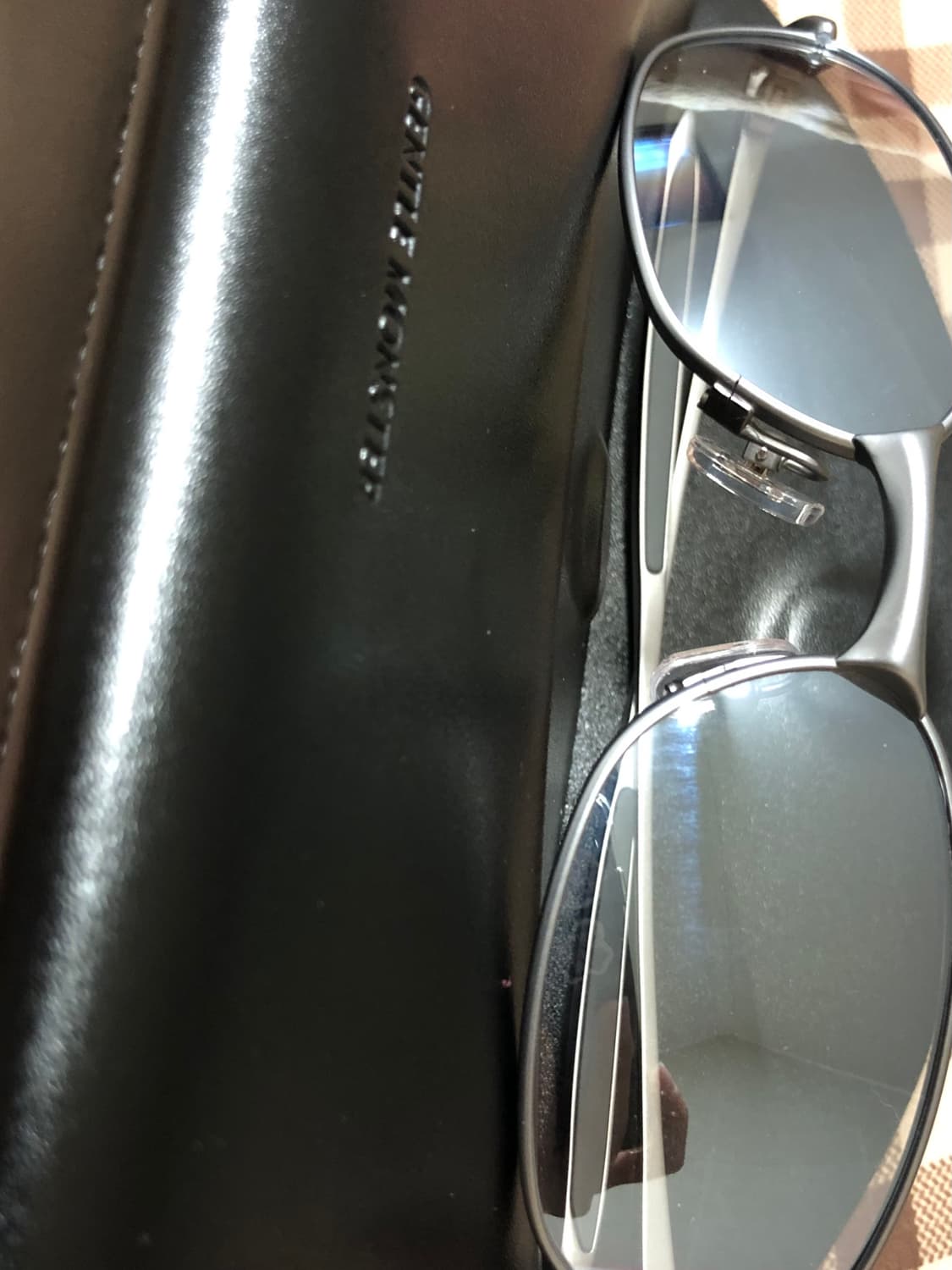 젠틀몬스터 피톳 티타늄 선글라스 상품이미지6