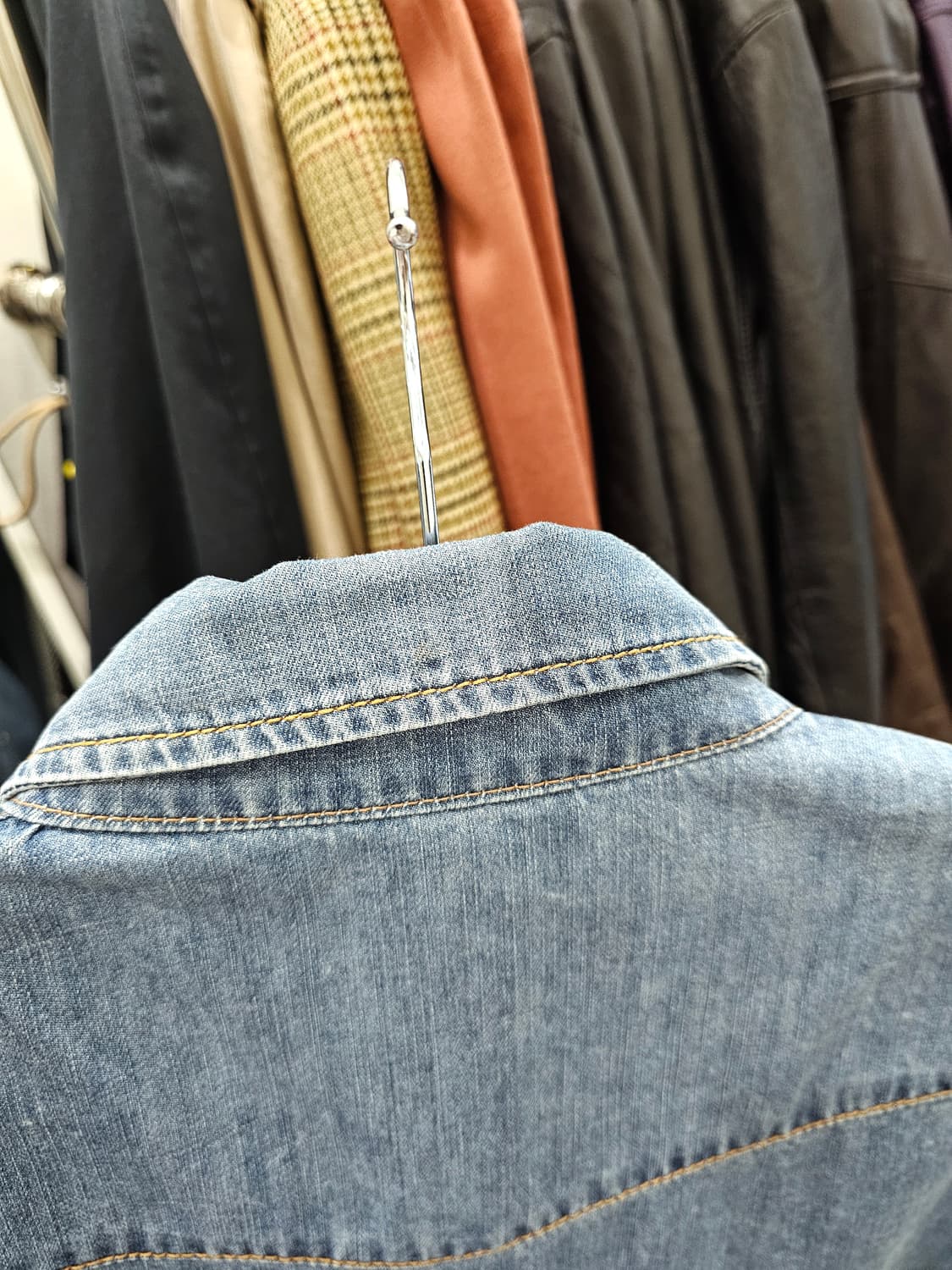 워싱 소매 절개 데님셔츠 상품이미지7