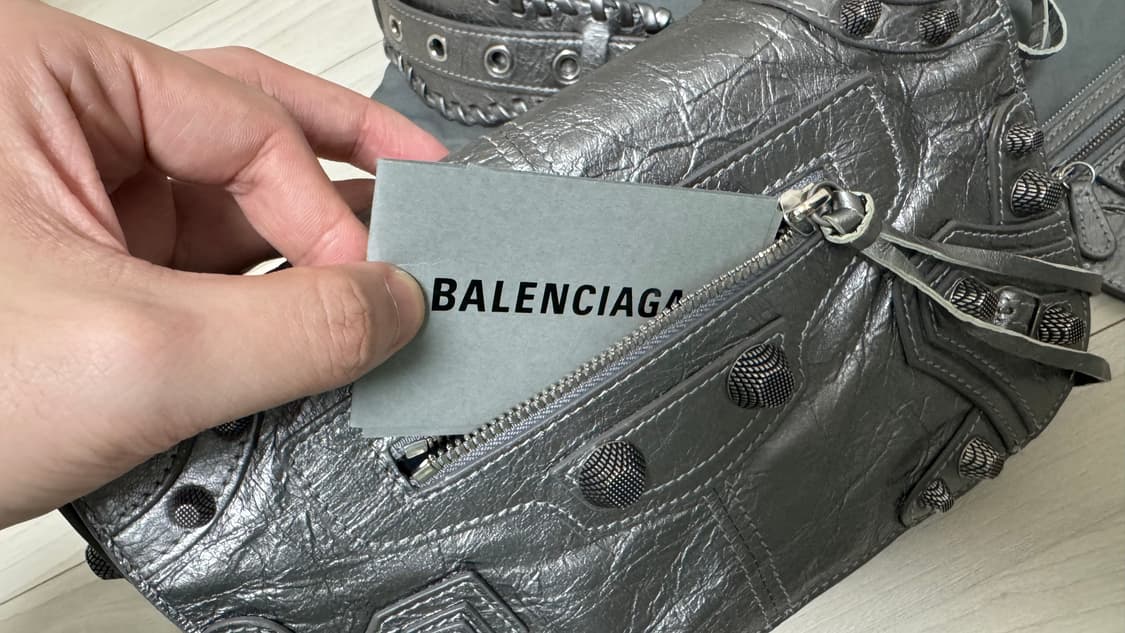 [OS] 발렌시아가 르 카골 플랩백  (크로스백) XS 실버 글레이 상품이미지2