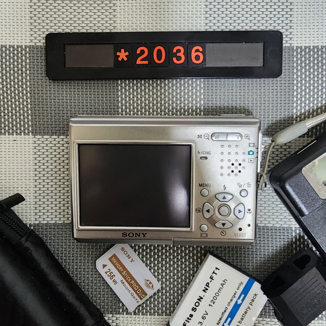 소니 사이버샷 DSC-T1 디지털카메라 파우치포함 상품이미지4