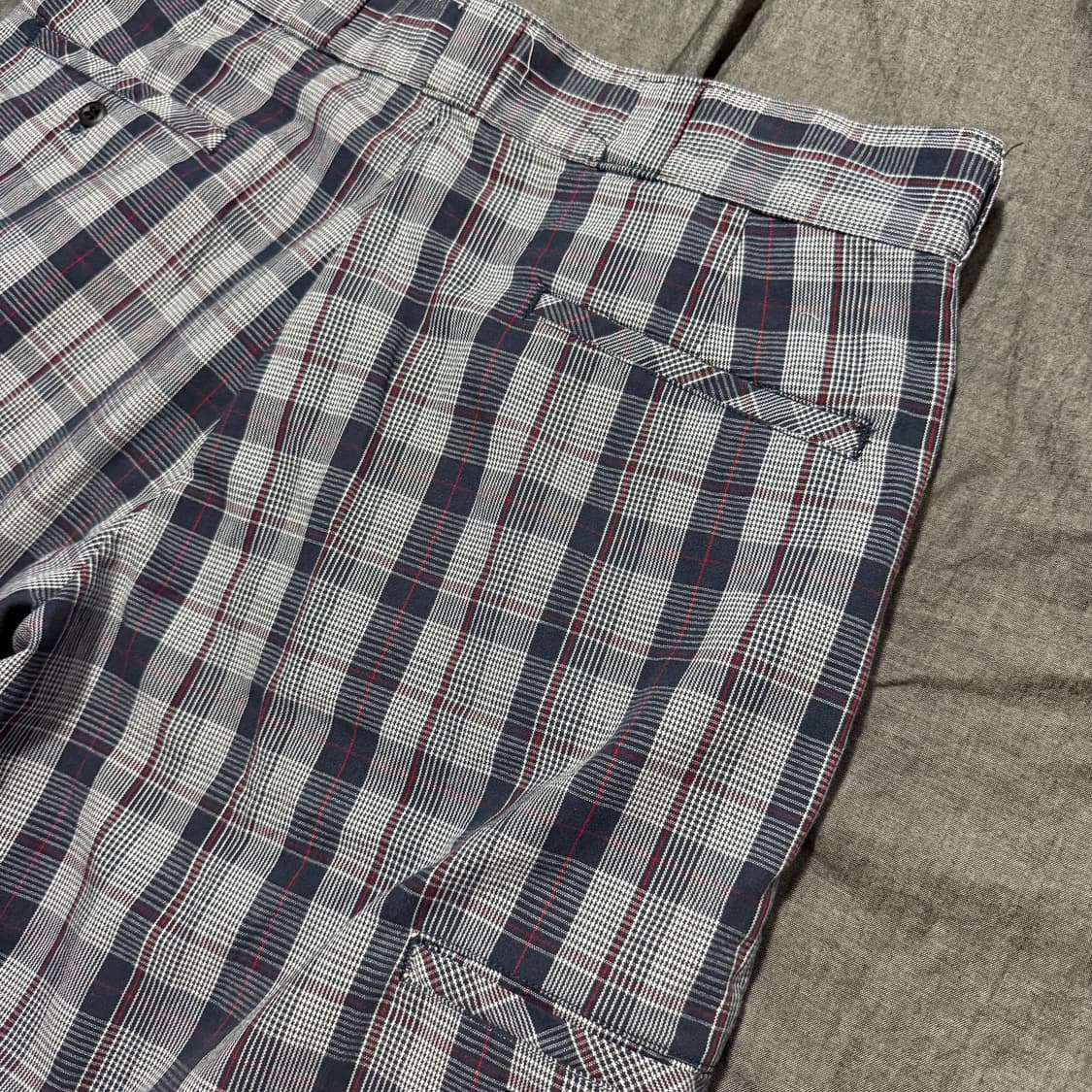 13" Multi-Use Pocket Plaid Shorts 상품이미지5