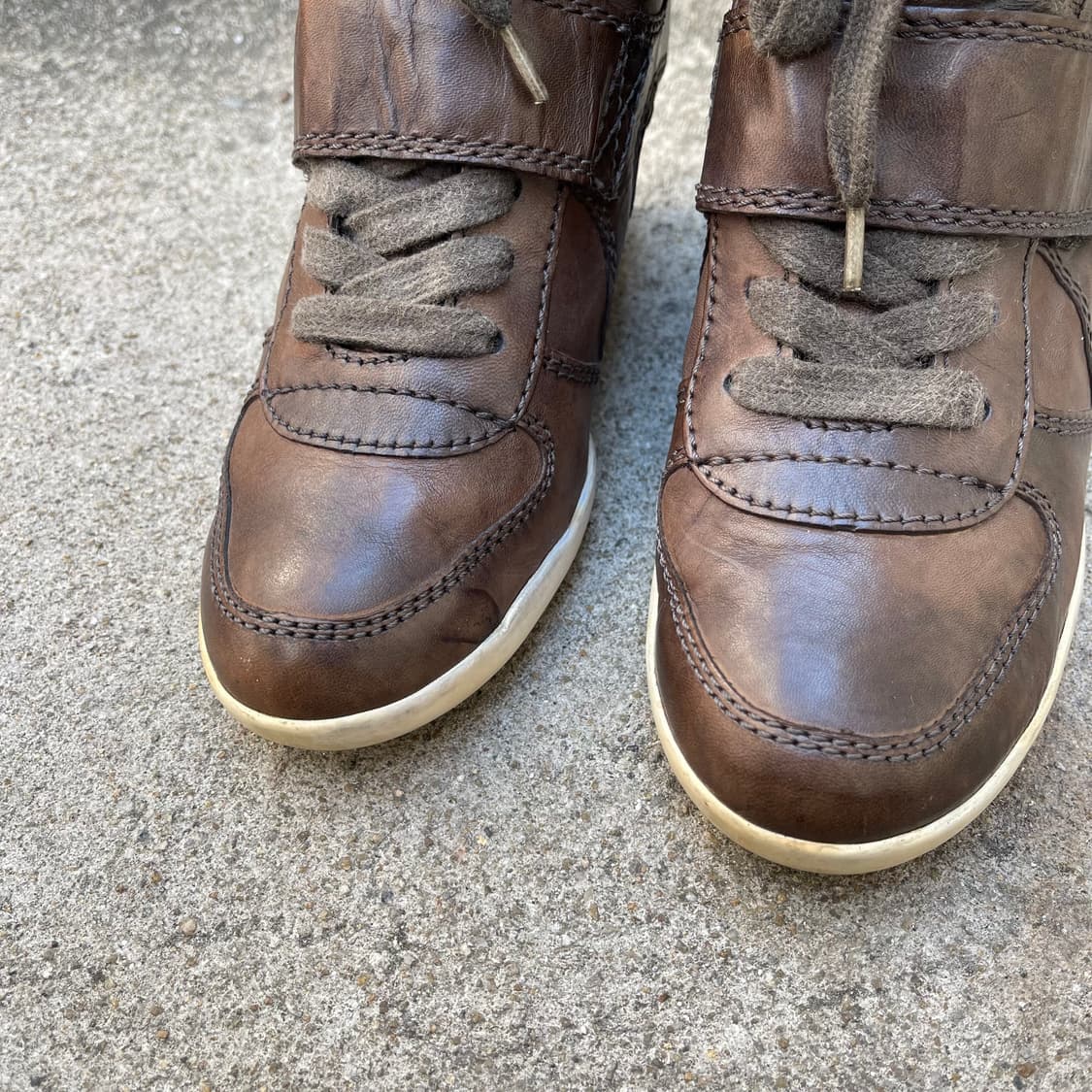 [38] ASH 닥크 브라운 레더 웨지힐 스니커즈 (245) 상품이미지3