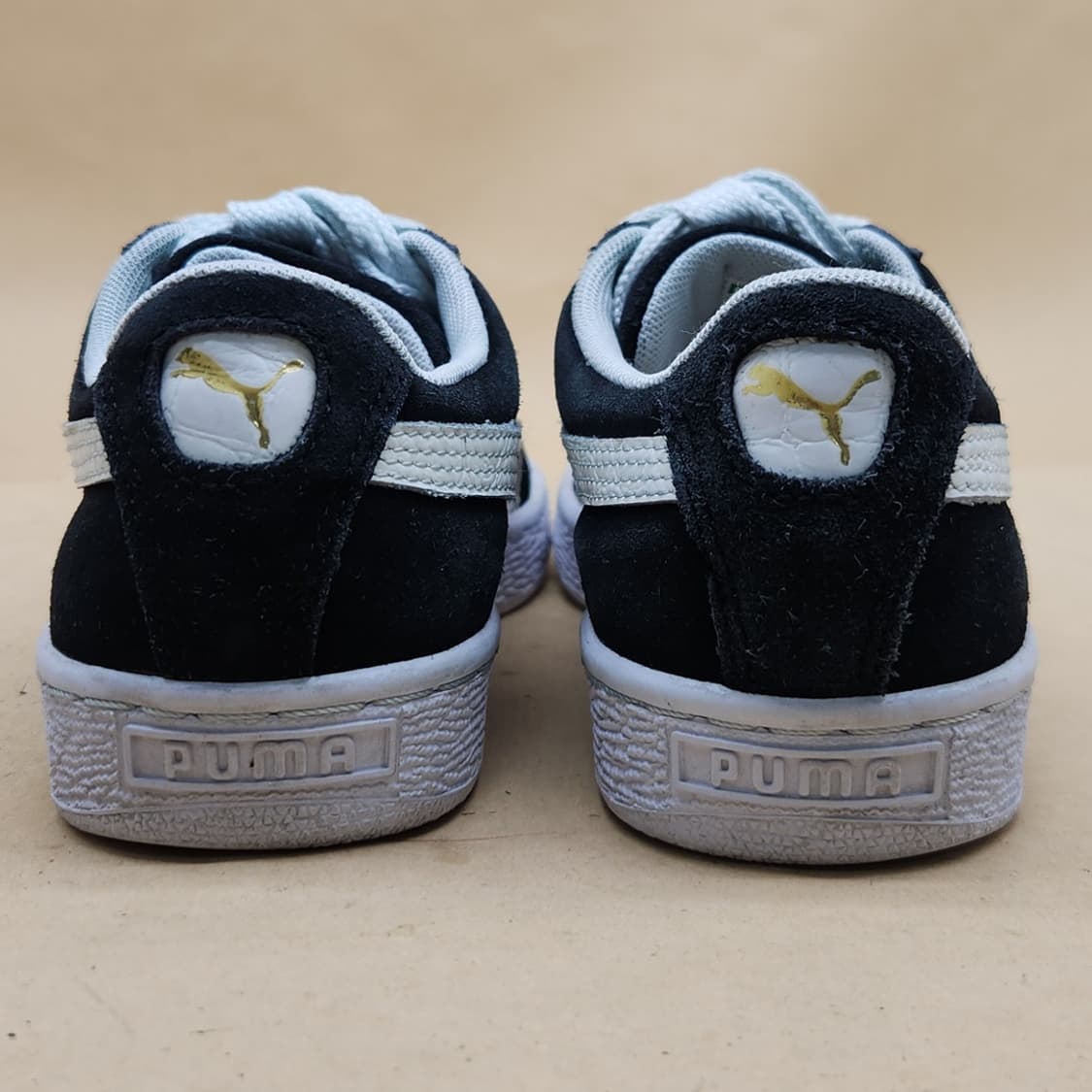 퓨마 스웨이드 여성 스니커즈 230 상품이미지3