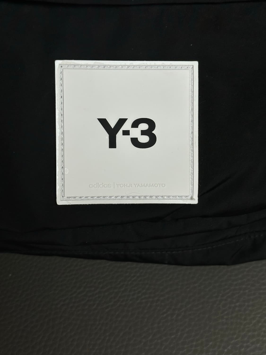 Y-3 테크라이트 백팩 판매 상품이미지5