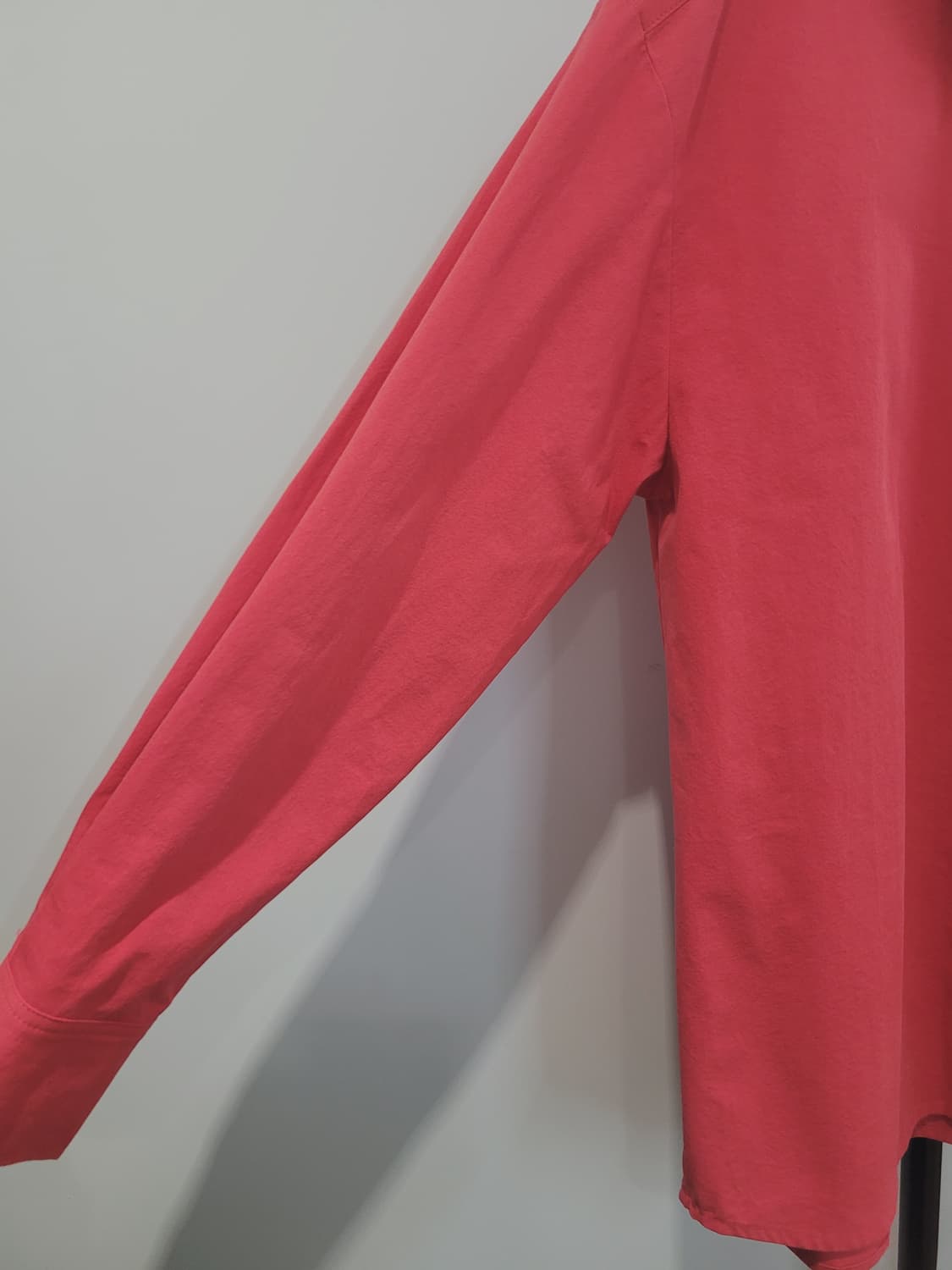 시엔느(SIENNE) 포플린 로고 셔츠 빈티지 레드 55~77 상품이미지4