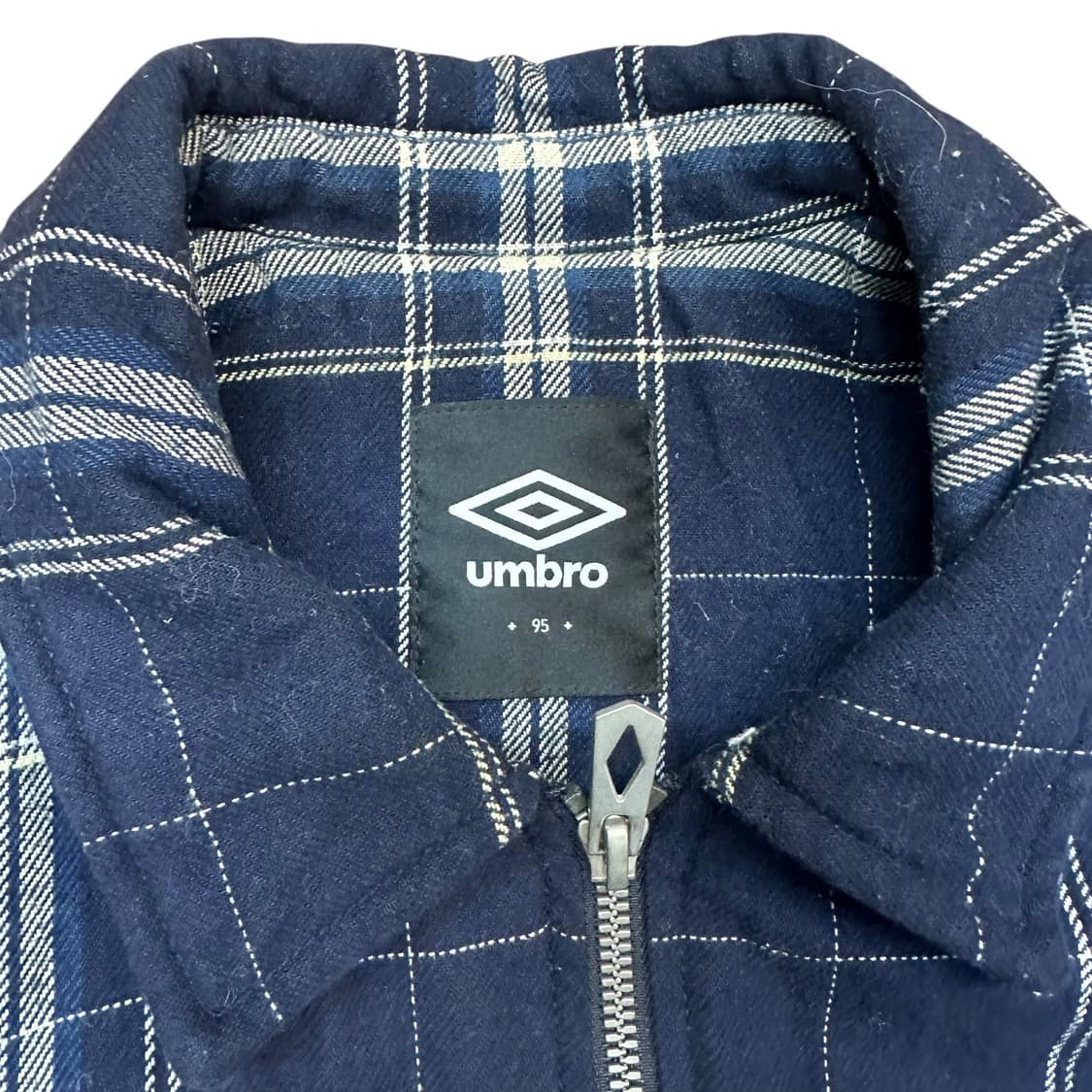 엄브로 체크 양털 자켓 상품이미지5