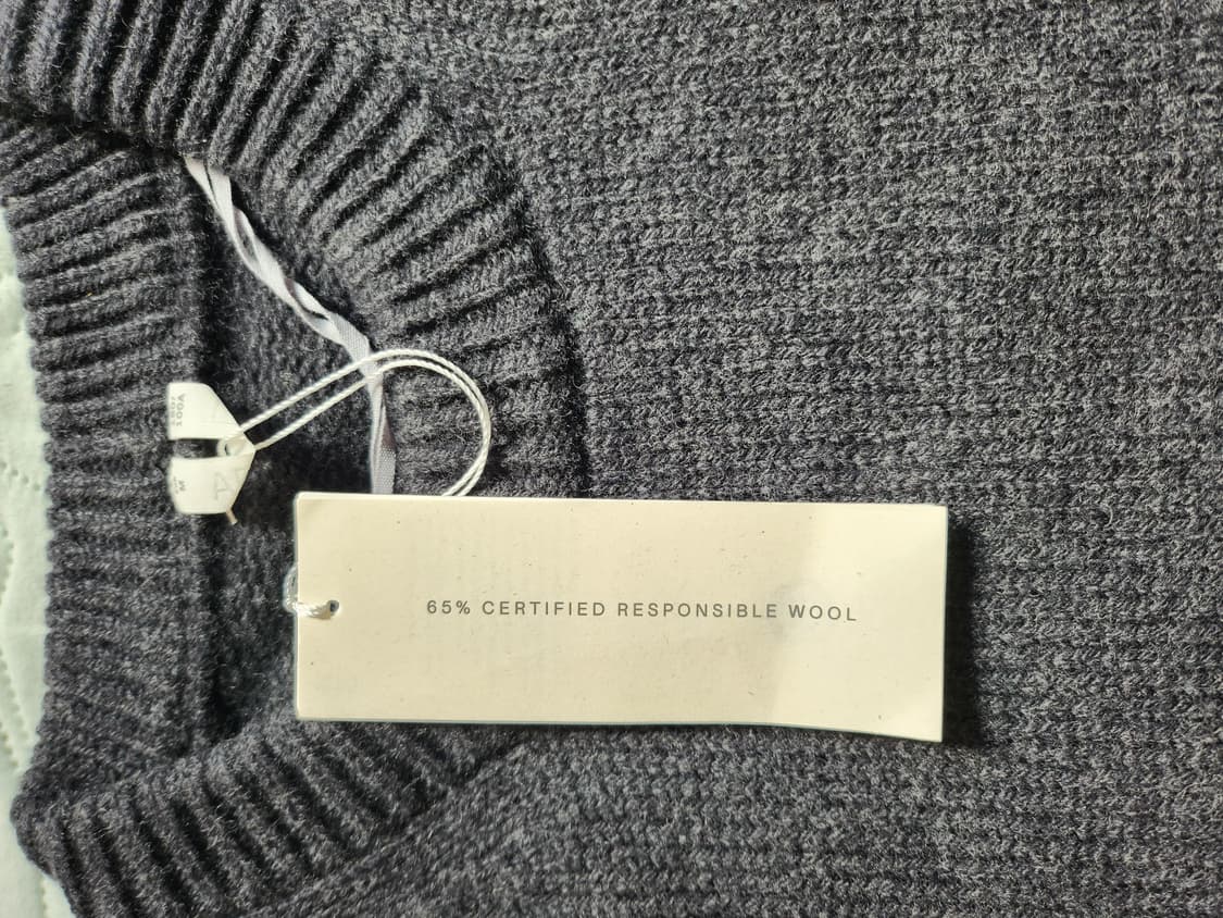 [M,블랙멜란지]Arket 헤비 니트 울 스웨터 판매합니다 상품이미지4