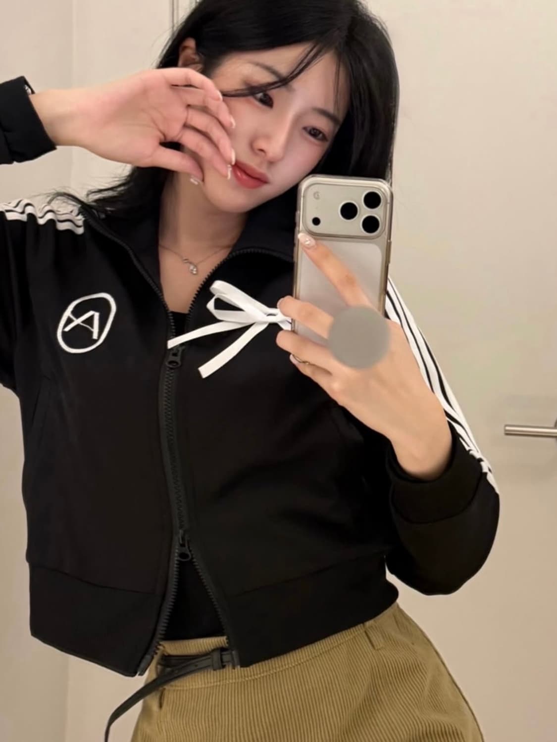 ARI seoul 크롭 리본 트랙탑 (원가10) 상품이미지3