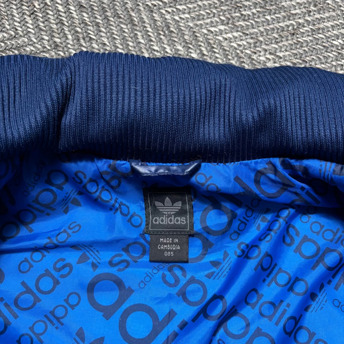 아디다스 오리지널 빈티지 네이비 패딩조끼(85) 상품이미지4