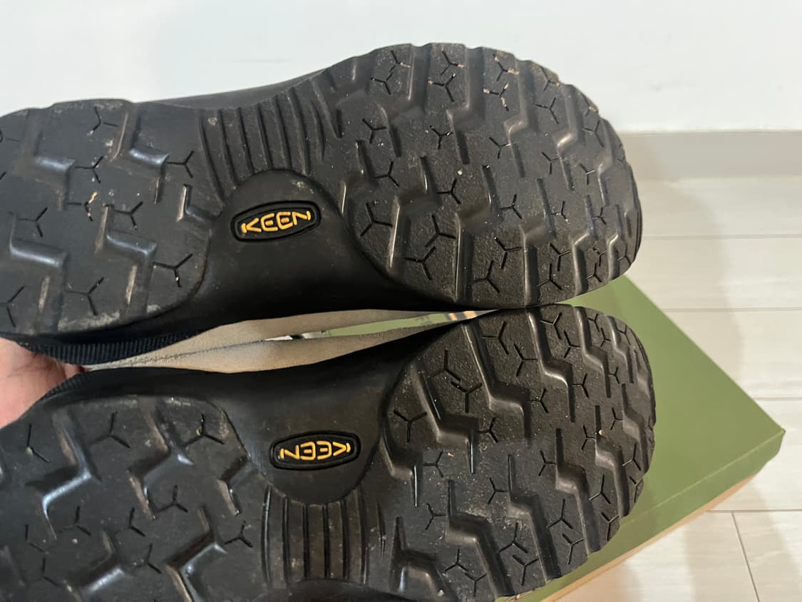 킨 재스퍼 스웨이드 스니커즈 실버 밍크 상품이미지3