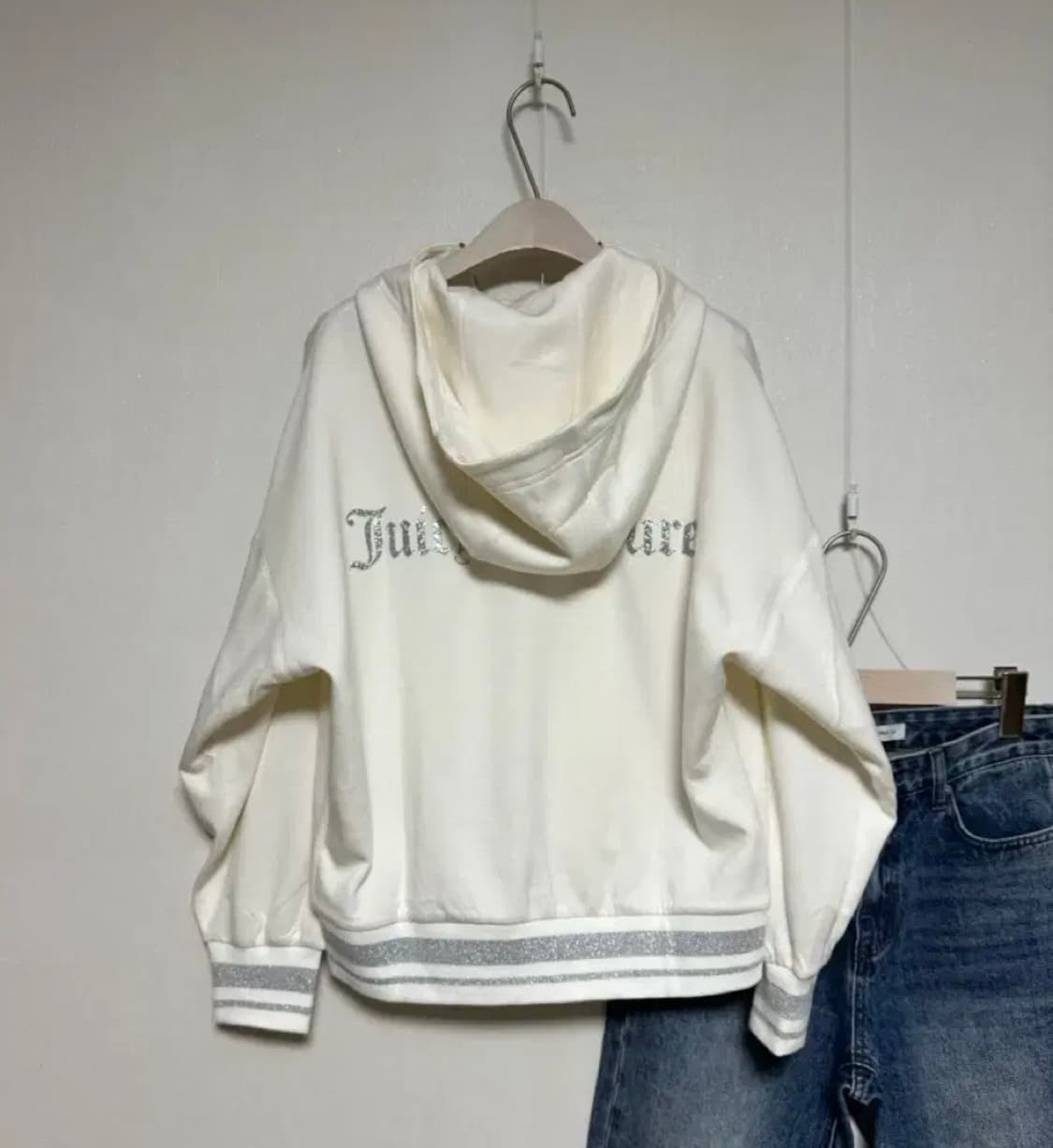 y2k 쥬시꾸뛰르 화이트 크림 후드집업 Juicy Couture 상품이미지4