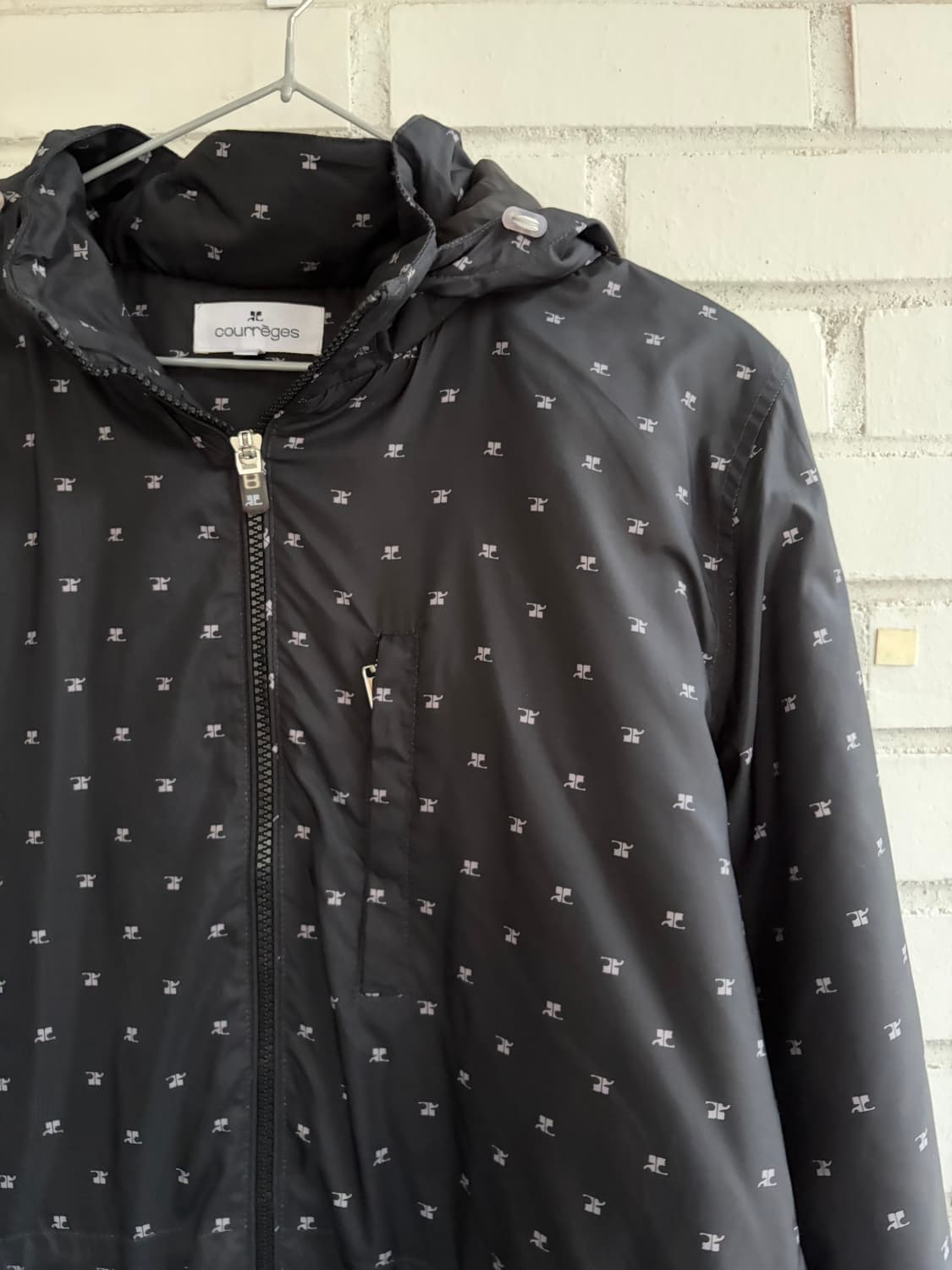 꾸레쥬 윈드브레이커 로고 바람막이 상품이미지2