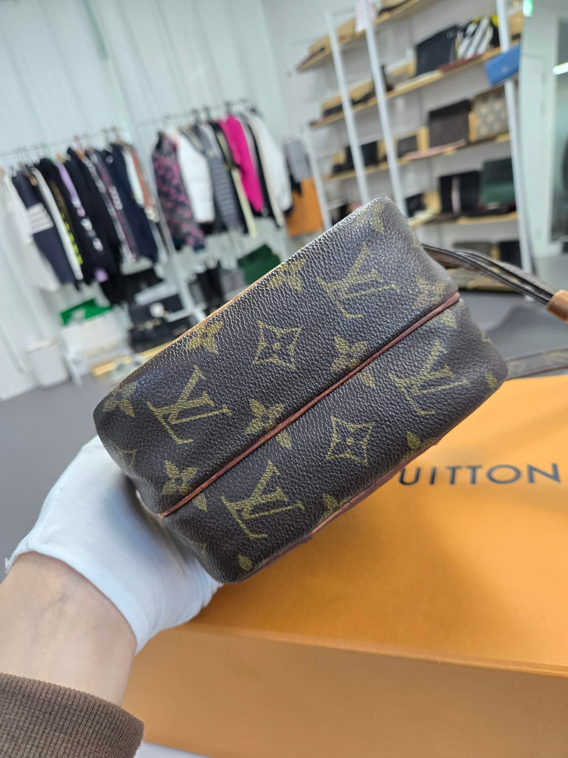 [A급컨디션]루이비통 아마존 크로스백 상품이미지5