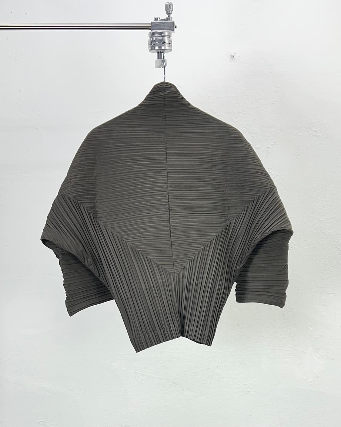 이세이 미야케 89-90AW 카키 플리츠 셋업 상품이미지7