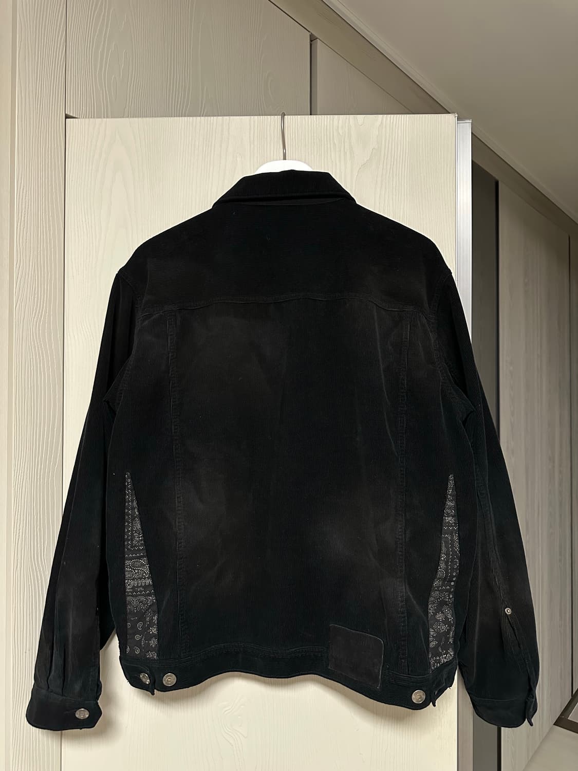 [2] 폴리테루 유즈드 트러커 자켓 코듀로이 멀티 페이디드 블랙 상품이미지3