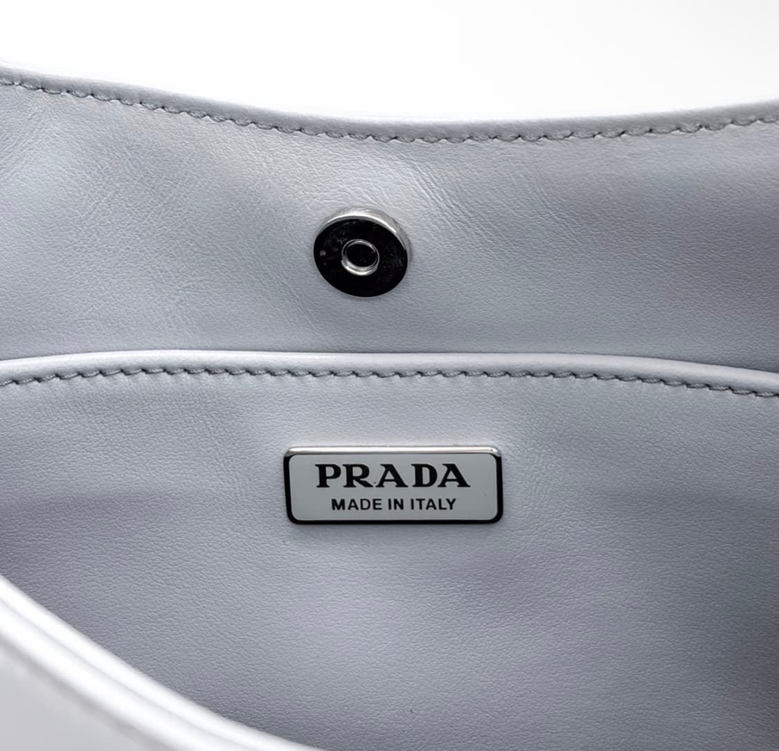 [OS] 프라다 여성 클레오 브러시드 가죽 레더 숄더백 그레이 상품이미지7