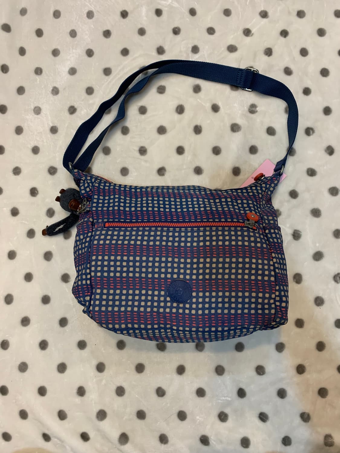 키플링 패턴 크로스백 상품이미지1