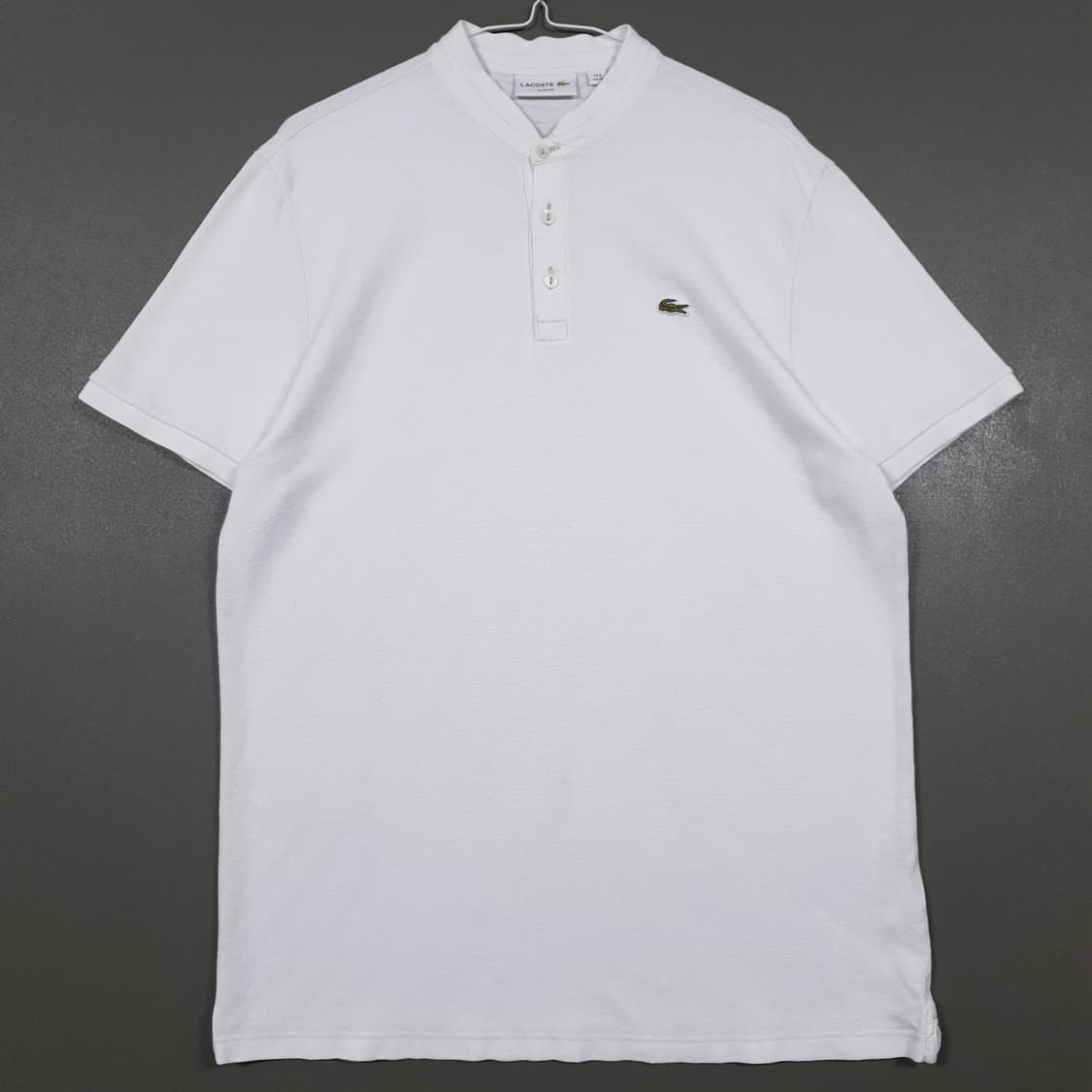 110) 라코스테 남성 헨리넥 변형 반팔 카라티 폴로 셔츠 화이트 슬림핏 상품이미지1