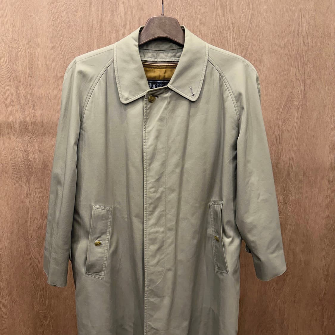 버버리 싱글 트렌치 코트 래글런 슬리브 디테일 카키 베이지 상품이미지4