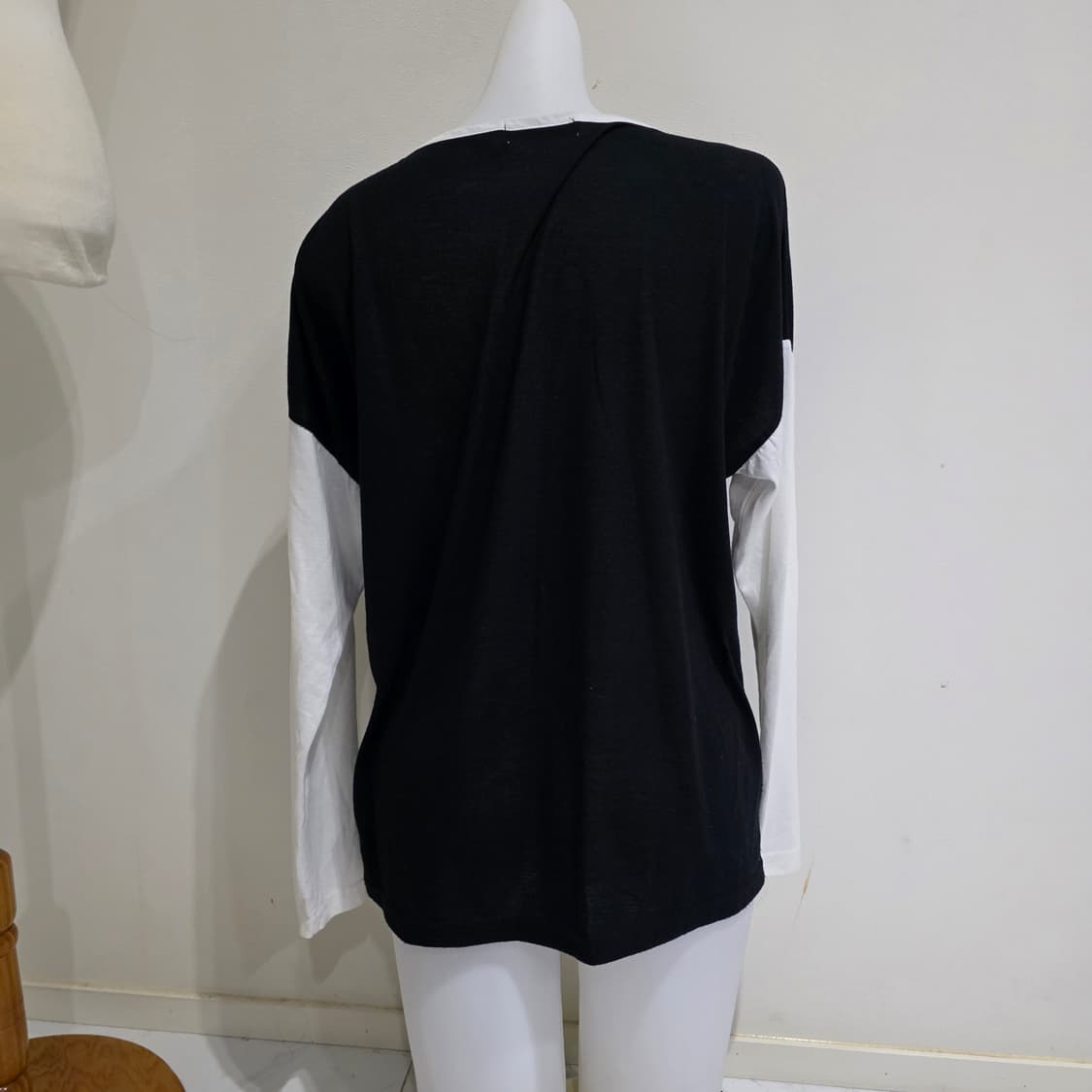 일본빈티지)블랙x화이트 오네갸루 너드모리걸 와투케 긱시크 프린팅긴팔티셔츠 상품이미지4