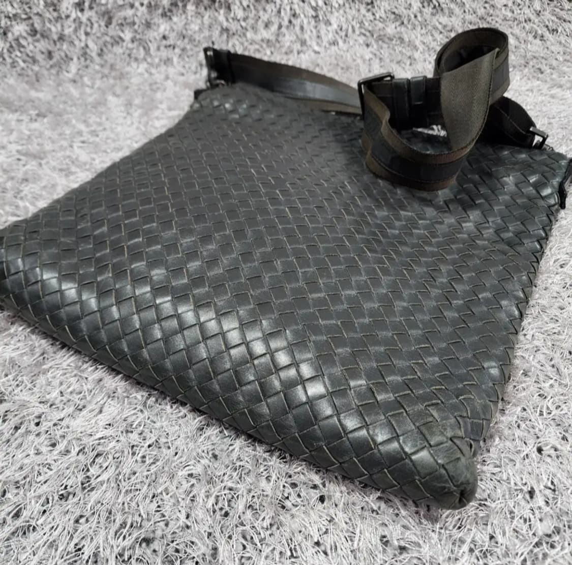 보테카베네타 크로스백 상품이미지3