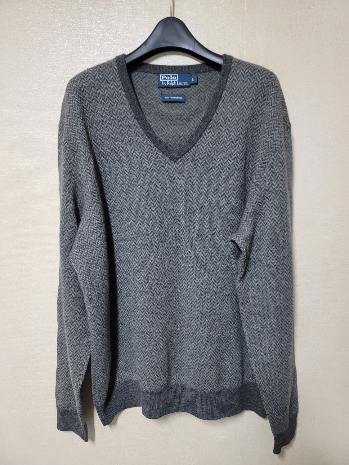 폴로 헤링본 브이넥 니트 상품이미지1