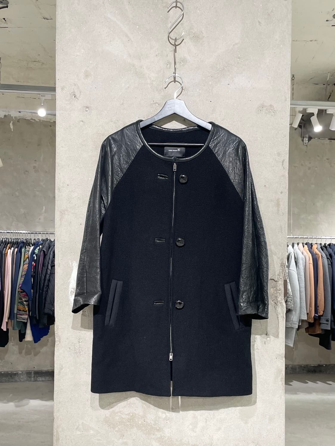 이자벨 마랑 블랙 배색 슬리브 레더 울 집업 자켓  상품이미지1