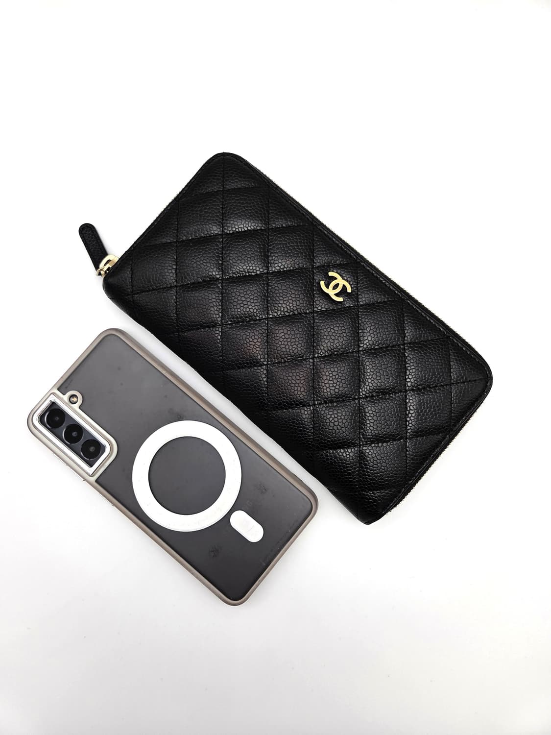 샤넬 클래식 캐비어 지퍼 장지갑 / 블랙 금장 22번대 상품이미지6