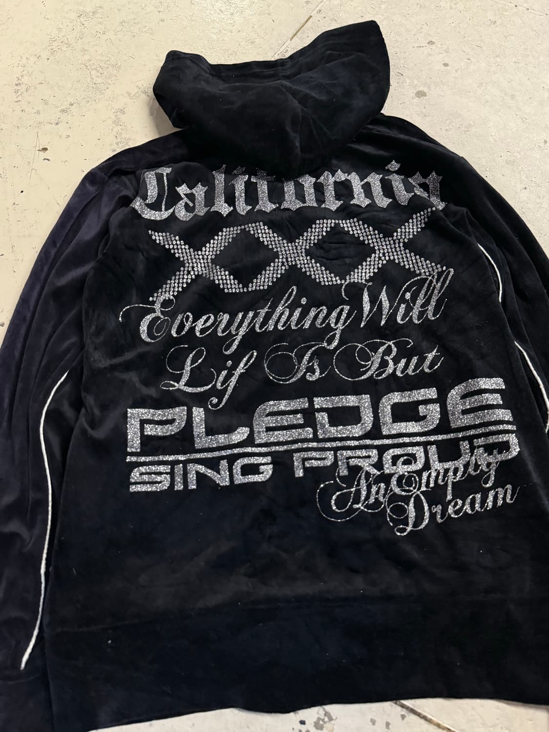 back lettering velour hood zip-up 상품이미지5