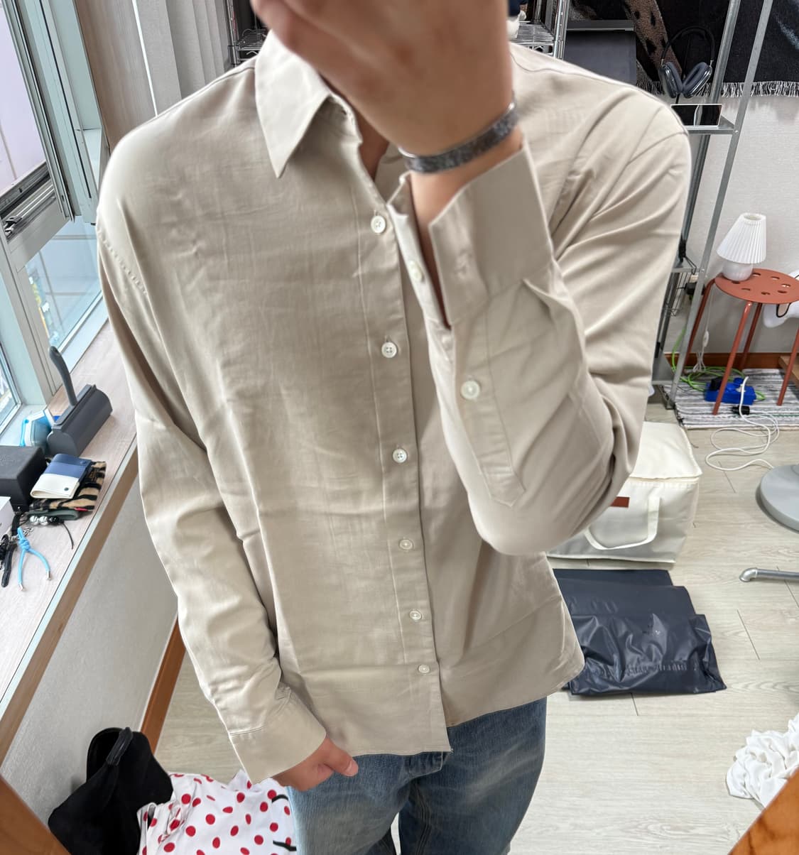 쿠어 베이지 셔츠 상품이미지1