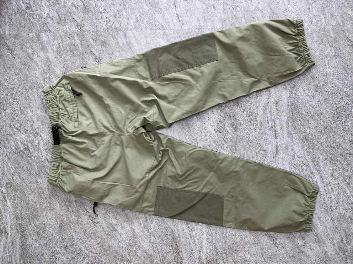 acg 카키 팬츠 판매합니다. 상품이미지4