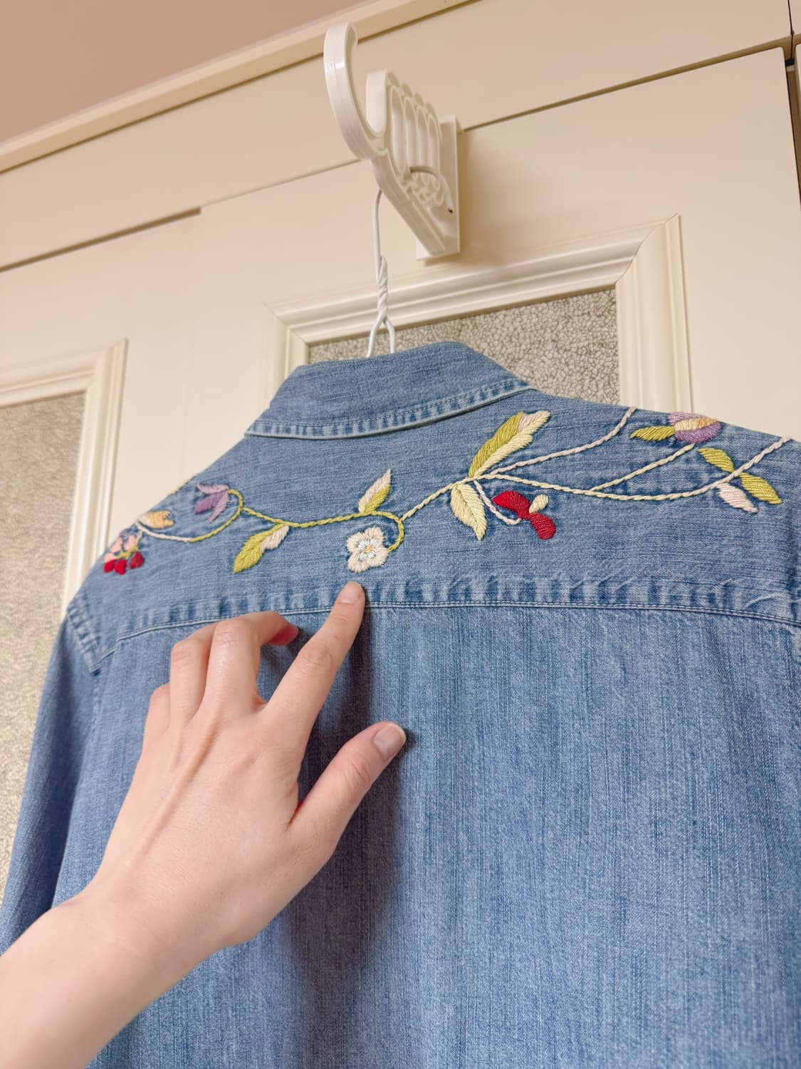 랄프로렌 로렌진스 플라워 자수 데님 셔츠 상품이미지5