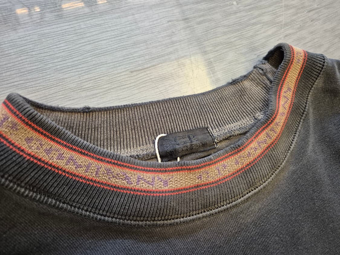 90s C.P COMPANY faded sweat shirts 상품이미지8