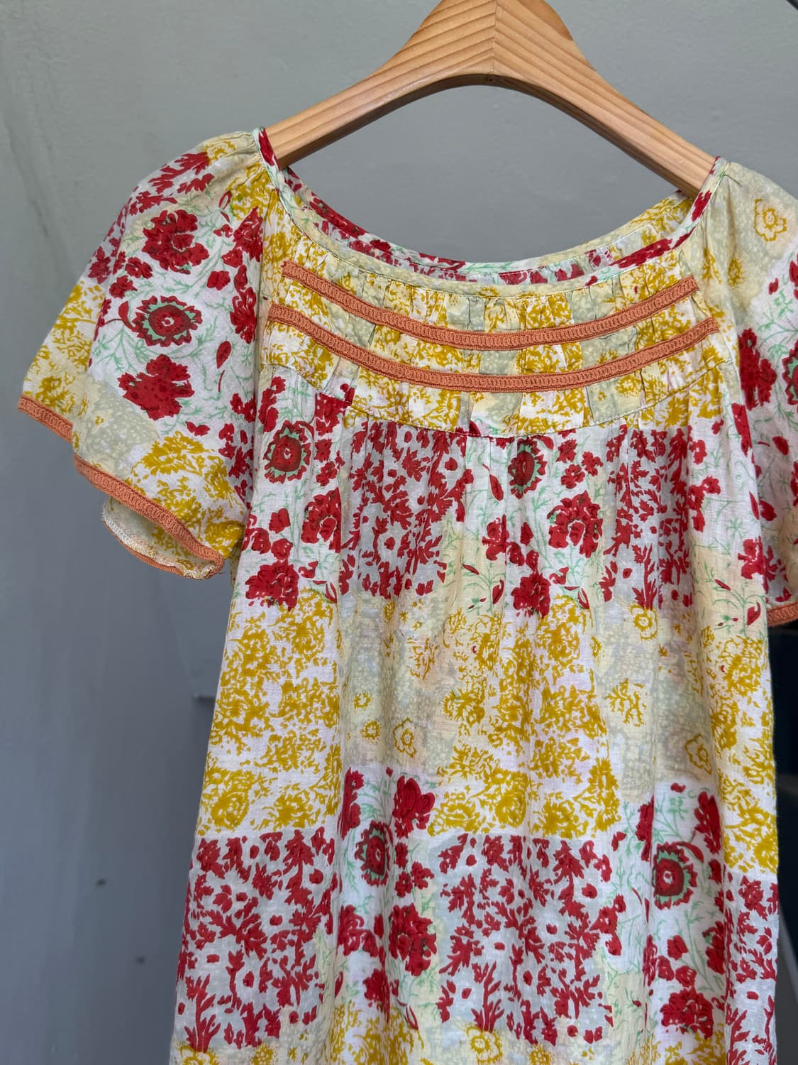 페어리 퍼프 소매 와이드 숄더 블라우스 상품이미지2