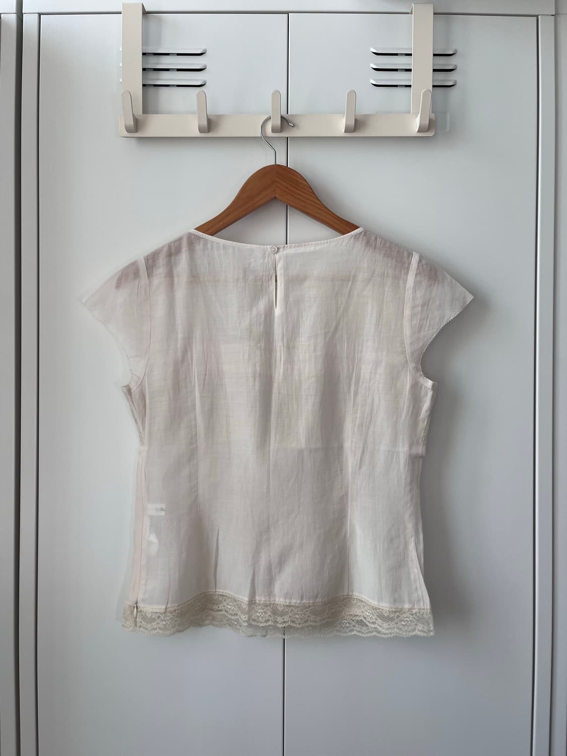 C.aujard 레이스 리본 캡소매 블라우스 상품이미지10