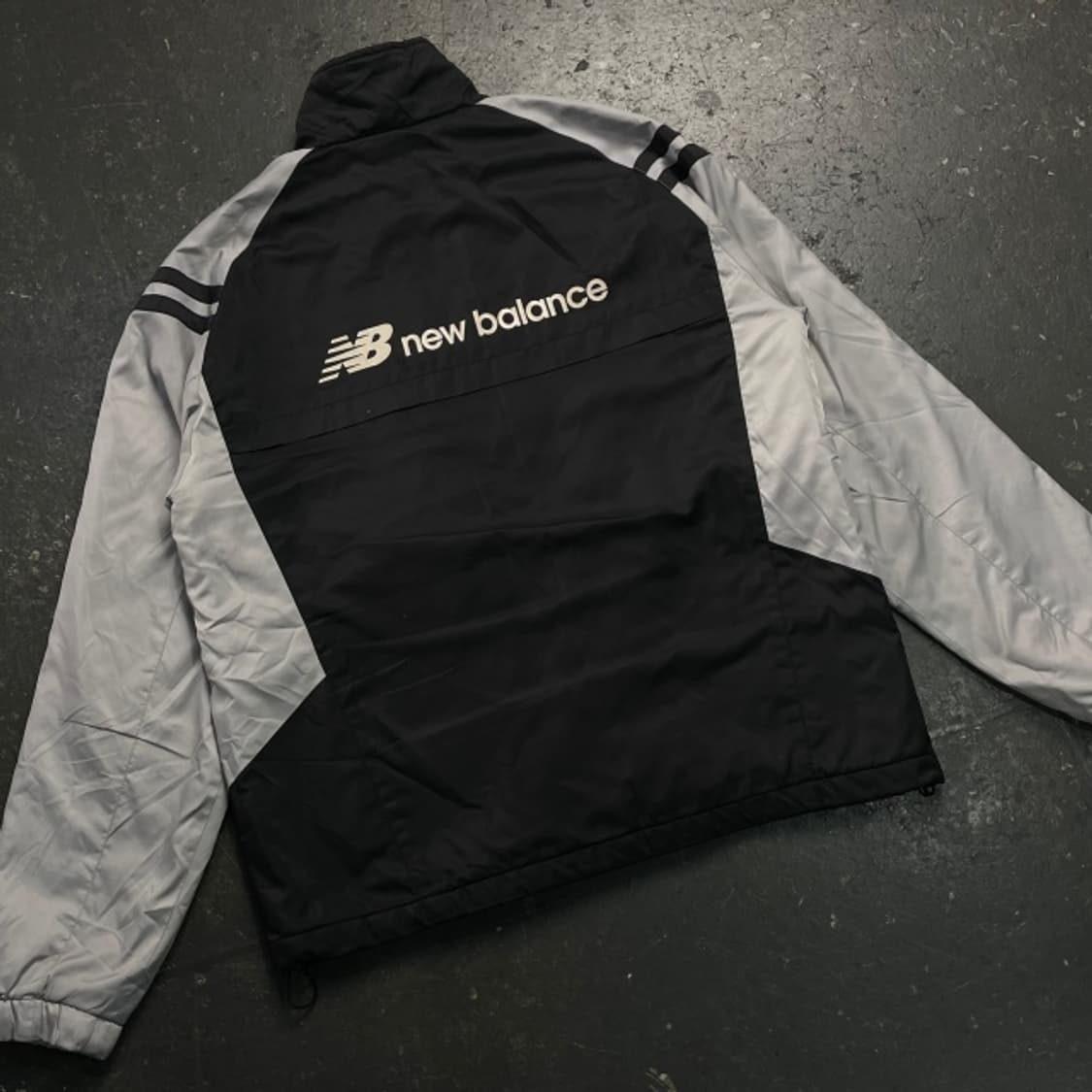 105  뉴발란스 바람막이 상품이미지6