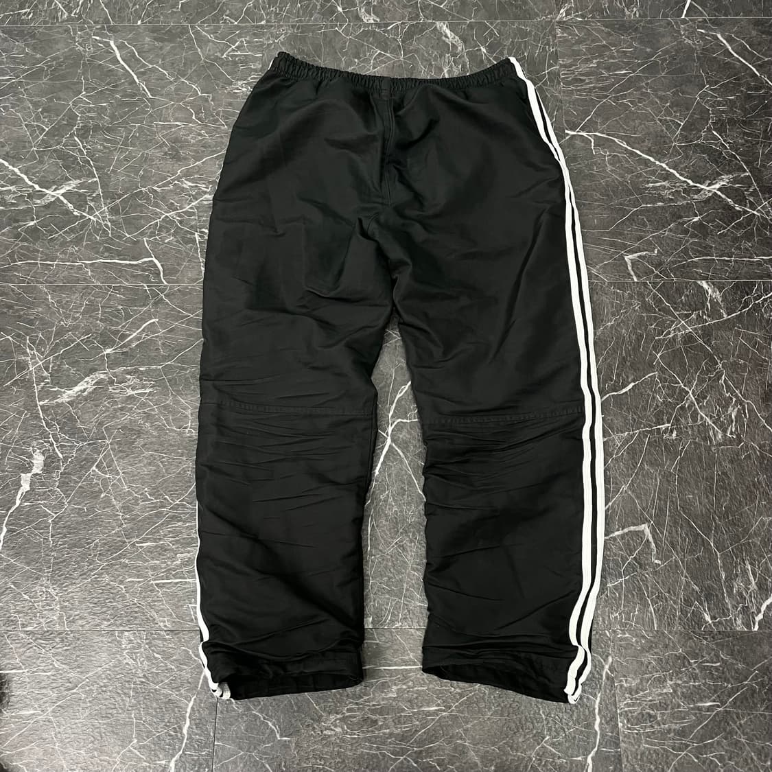 아디다스 오버사이즈 삼선 와이드 트랙팬츠 상품이미지5