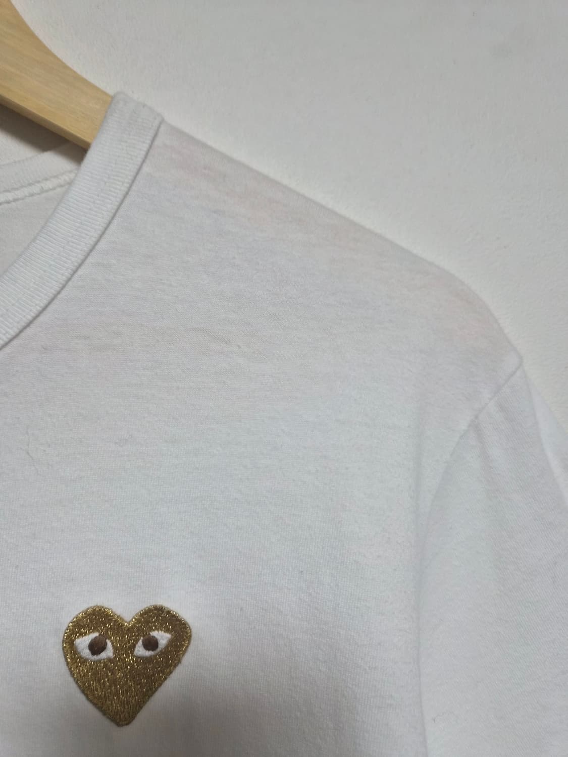 꼼데가르송 골드하트 반팔티셔츠 M  - T134 상품이미지3