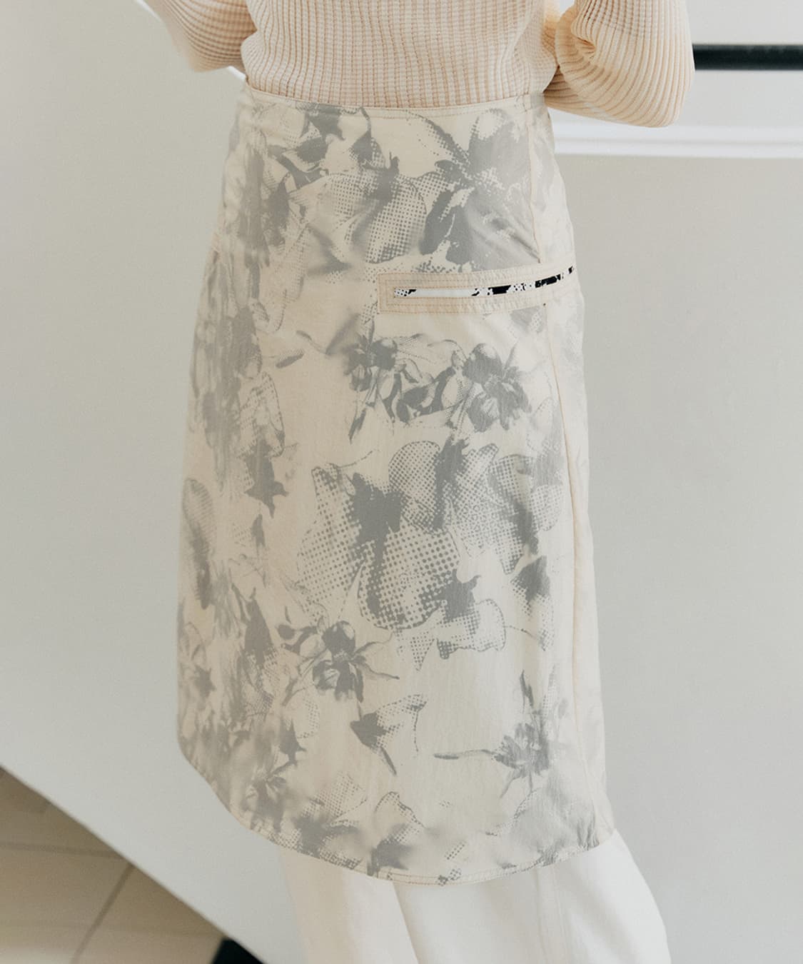 로우클래식(LOW CLASSIC) 시스루 스티치 스커트 상품이미지3