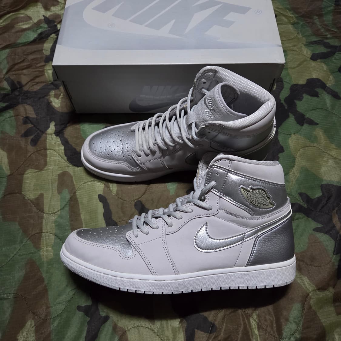 Nike Air Jordan 1 High OG CO.JP 조던1 상품이미지1