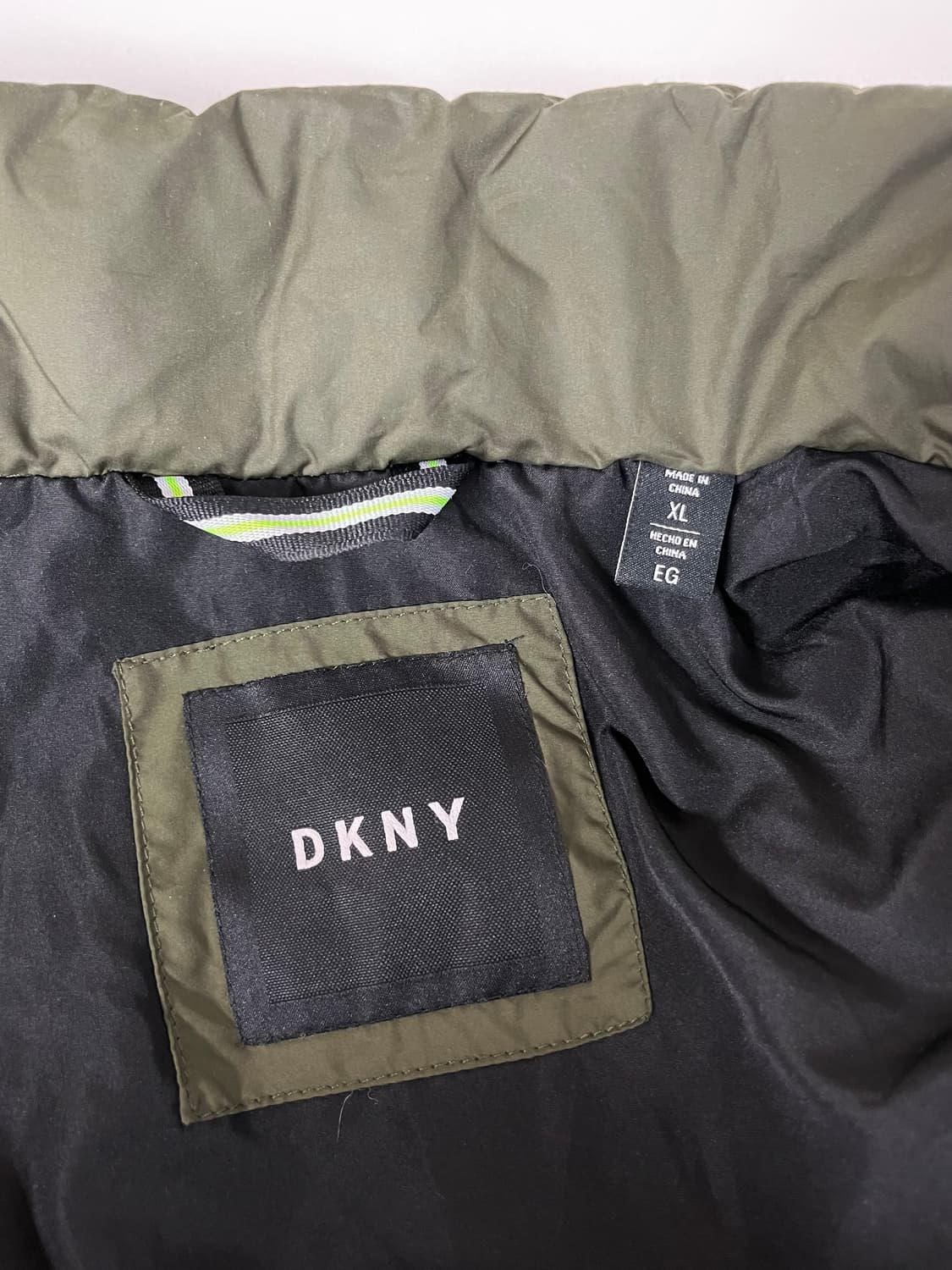XL) DKNY 남성 퀼팅 패딩 점퍼 카키 상품이미지5