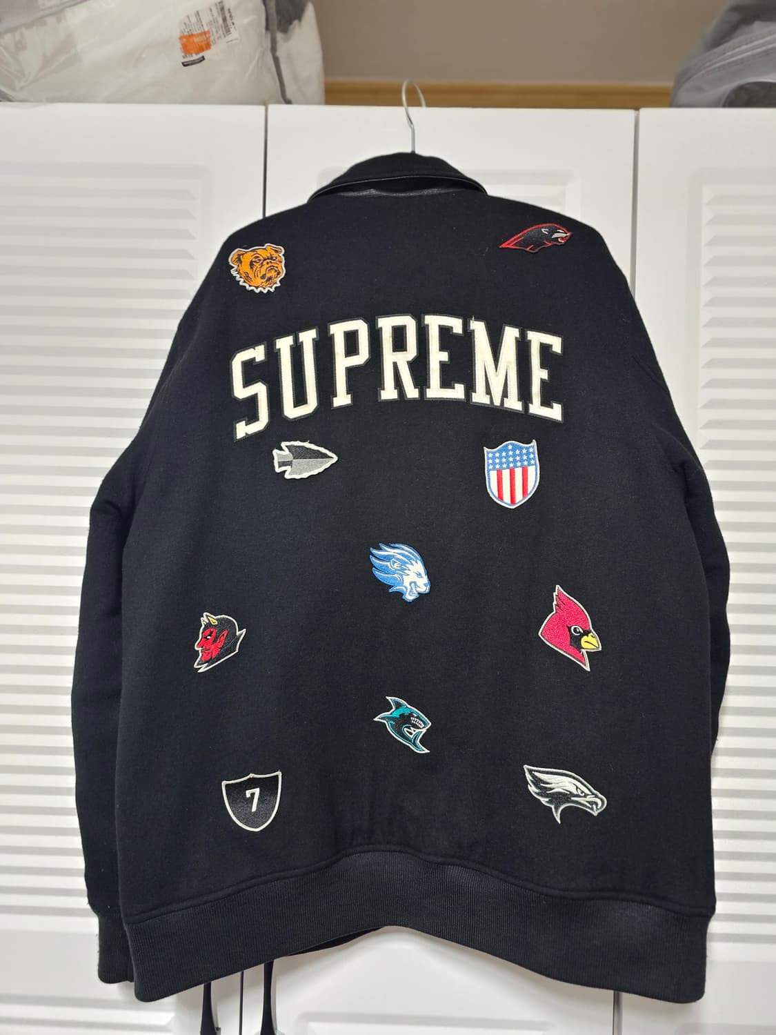 슈프림 패치 바시티자켓 상품이미지2