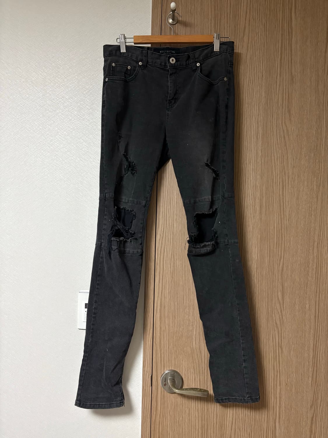ROUVRSTAG 블랙 데미지 워싱진 M 사이즈 상품이미지1