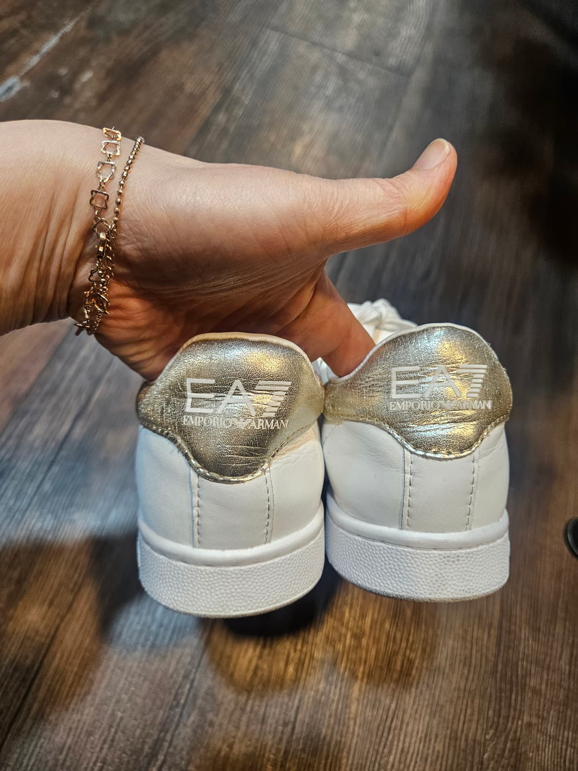 엠포리오 아르마니 EA7 화이트 레더 스니커즈 상품이미지3